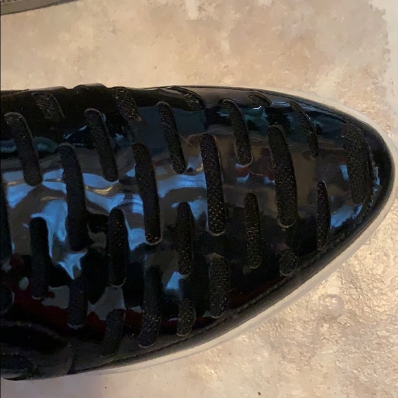 Black shiny Sneaker shoes - Picture 3 of 4